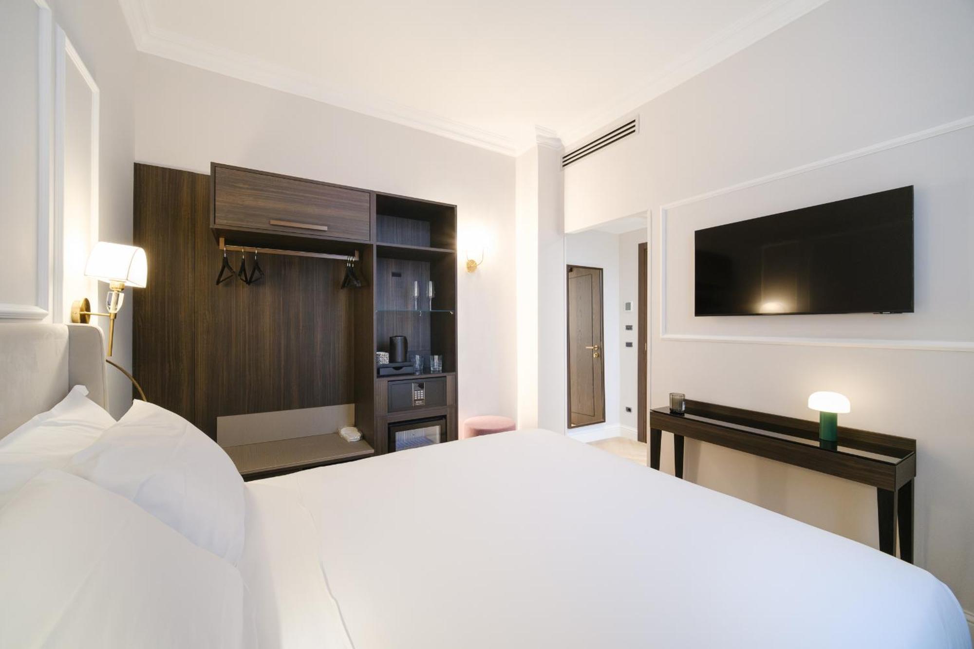 Bh Hotel Roma Esterno foto